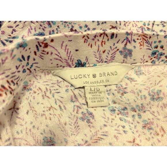 Lucky Brand Phoebe Crochet Trim Top L Flutter Sleeves White & Lilac Floral NEW - Picture 4 of 7